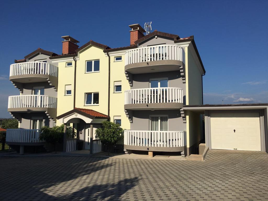 Apartments Barbic Umag Eksteriør bilde